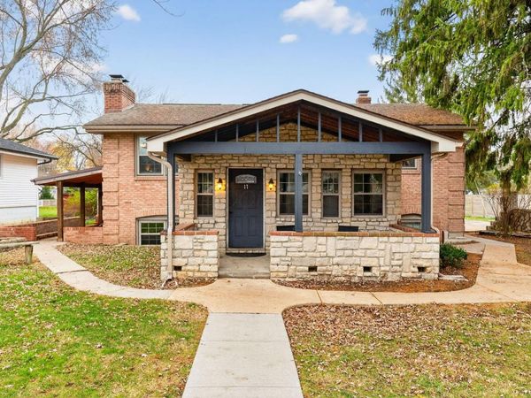 17 E Oak Street, Canal Winchester, OH 43110