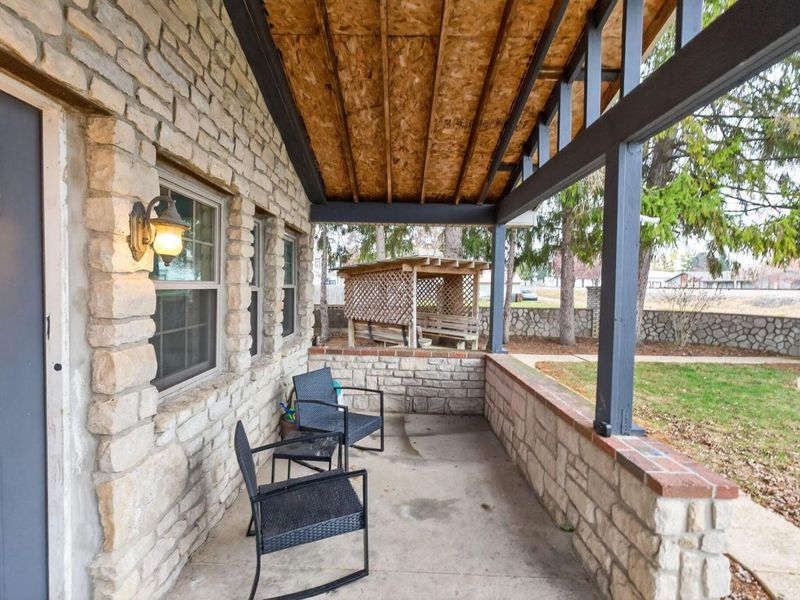 17 E Oak Street, Canal Winchester, OH 43110 Photo 10