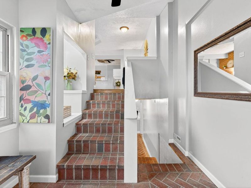 17 E Oak Street, Canal Winchester, OH 43110 Photo 11