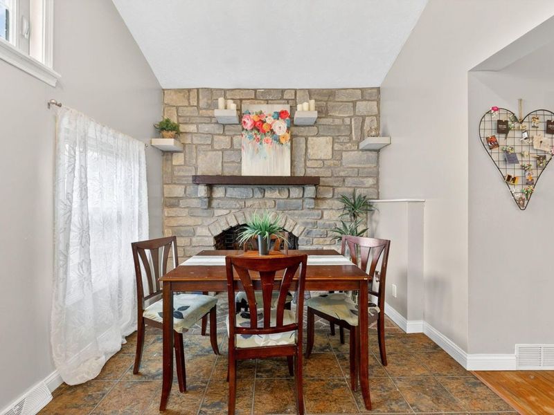 17 E Oak Street, Canal Winchester, OH 43110 Photo 24