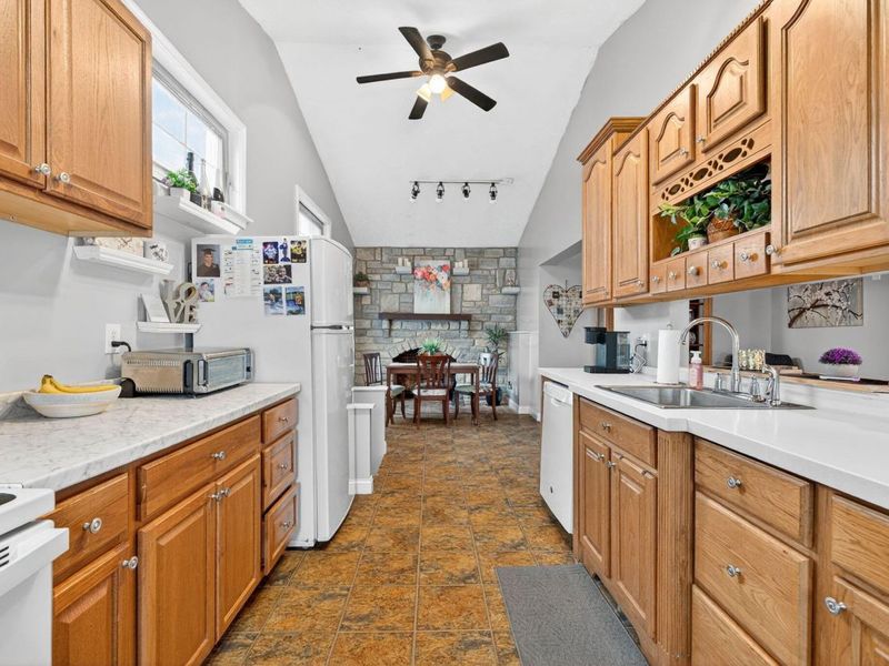 17 E Oak Street, Canal Winchester, OH 43110 Photo 30