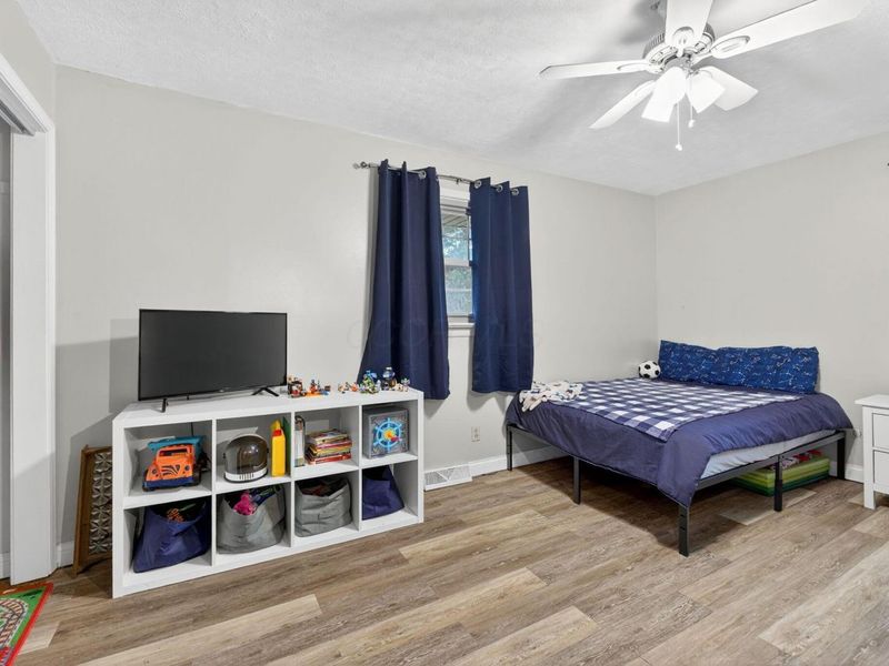 17 E Oak Street, Canal Winchester, OH 43110 Photo 34