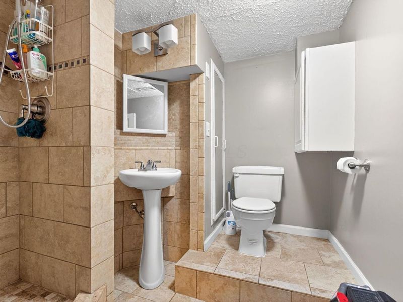 17 E Oak Street, Canal Winchester, OH 43110 Photo 59