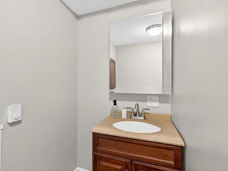 17 E Oak Street, Canal Winchester, OH 43110 Photo 84