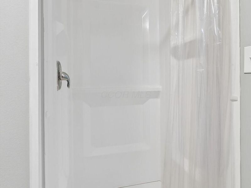 17 E Oak Street, Canal Winchester, OH 43110 Photo 85