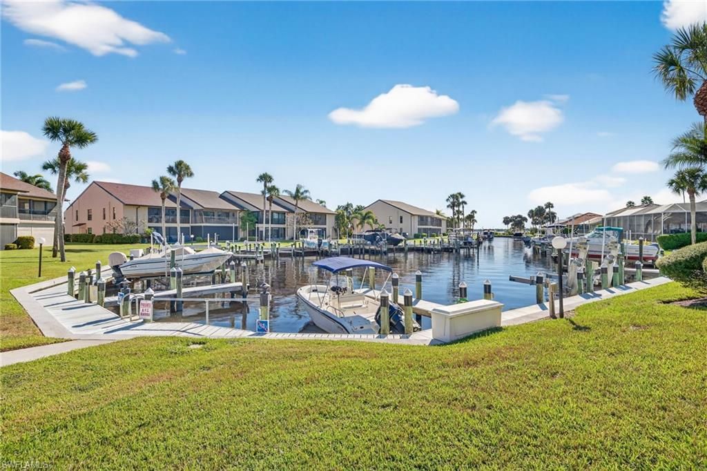 15448 Admiralty Cir, Unit 11, North Fort Myers, FL 33917 Photo