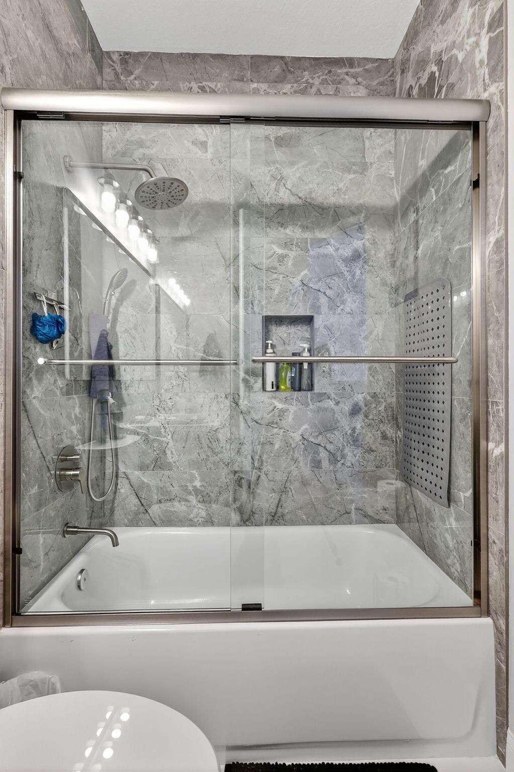 8070 Bellafiore Way, Boynton Beach, FL 33472 Photo