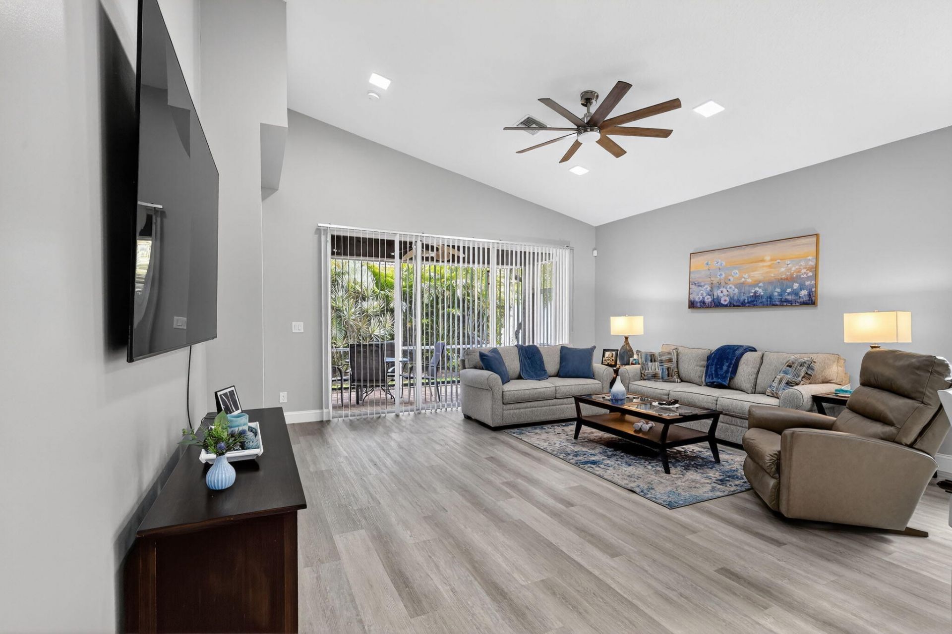 8070 Bellafiore Way, Boynton Beach, FL 33472 Photo