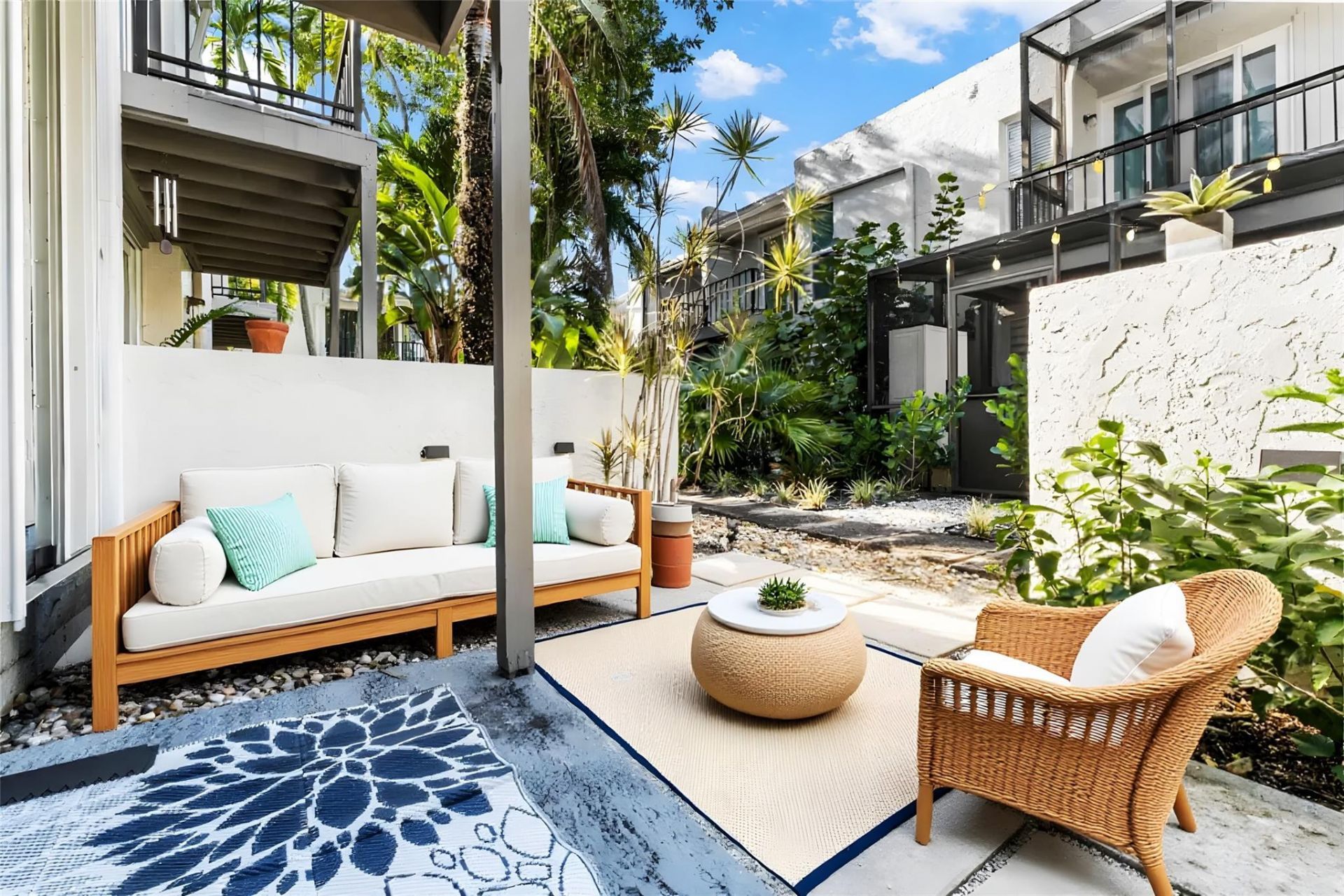 653 Cypress Lane, Unit 21B, Fort Lauderdale, FL 33305 Photo