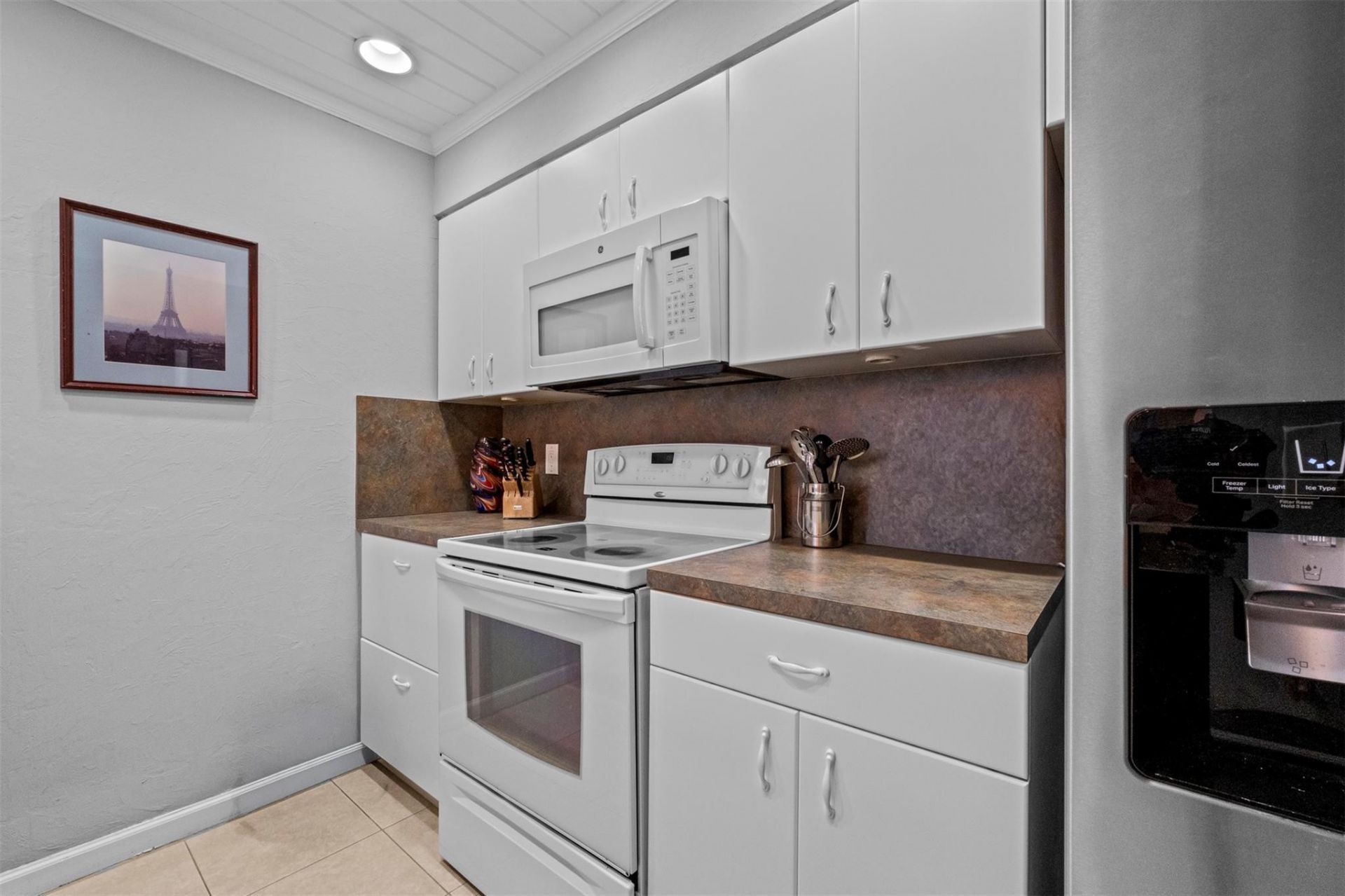 653 Cypress Lane, Unit 21B, Fort Lauderdale, FL 33305 Photo