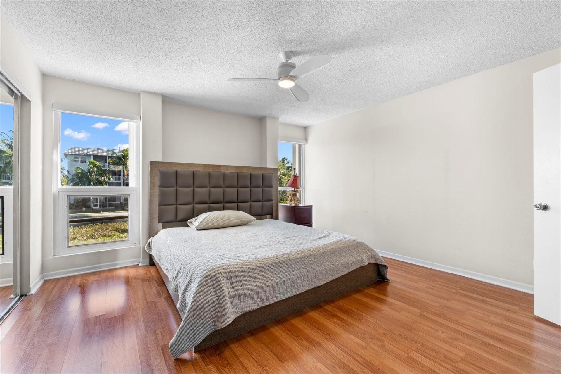 653 Cypress Lane, Unit 21B, Fort Lauderdale, FL 33305 Photo