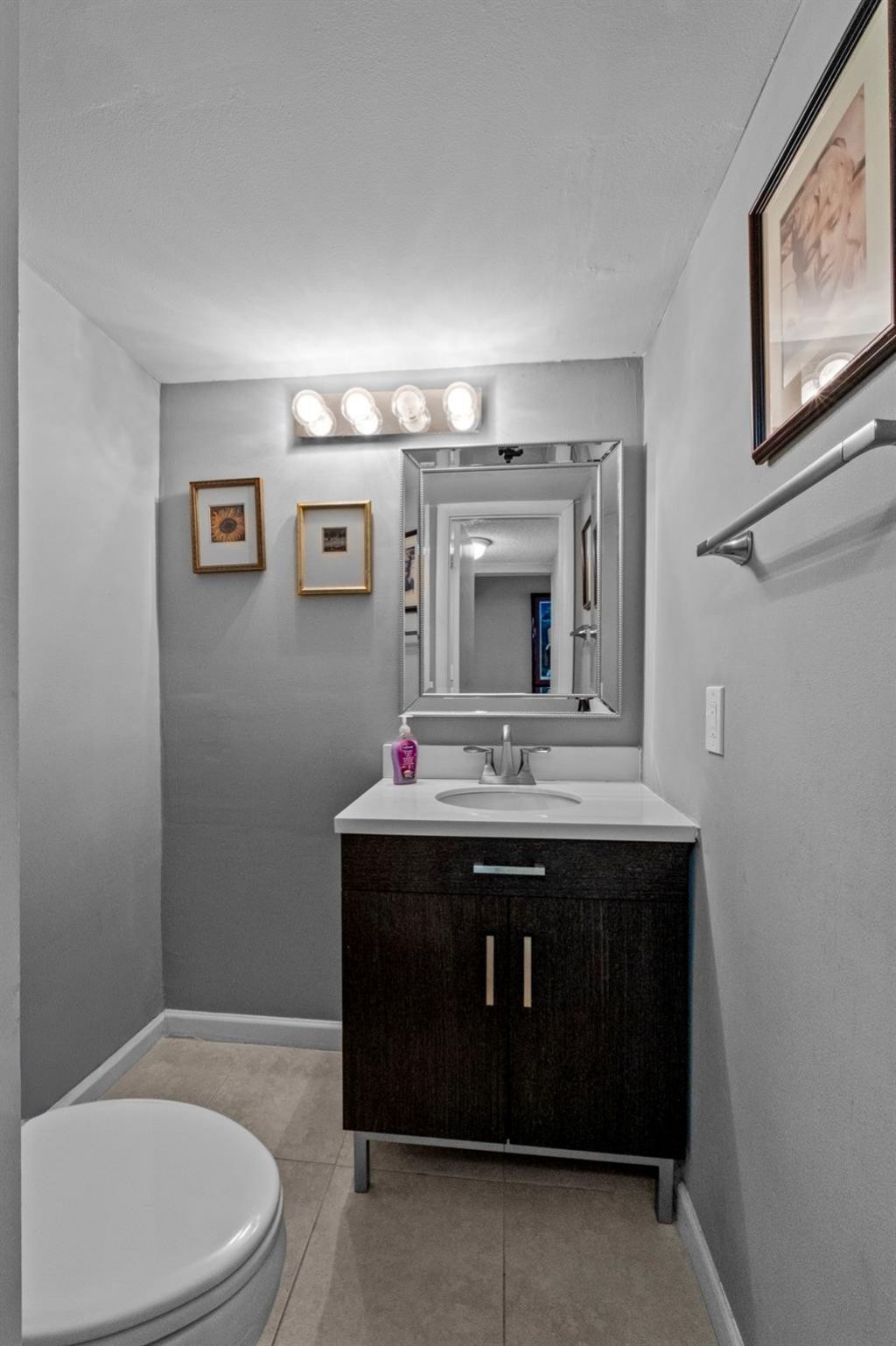 653 Cypress Lane, Unit 21B, Fort Lauderdale, FL 33305 Photo