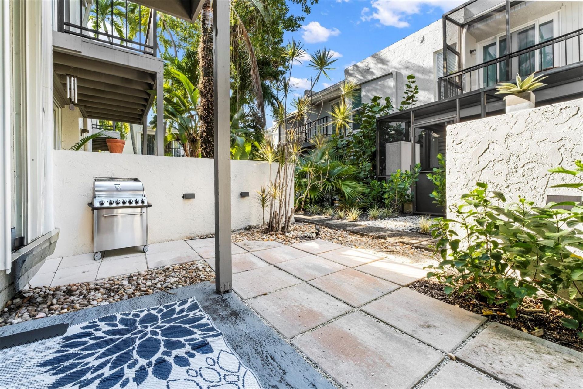 653 Cypress Lane, Unit 21B, Fort Lauderdale, FL 33305 Photo