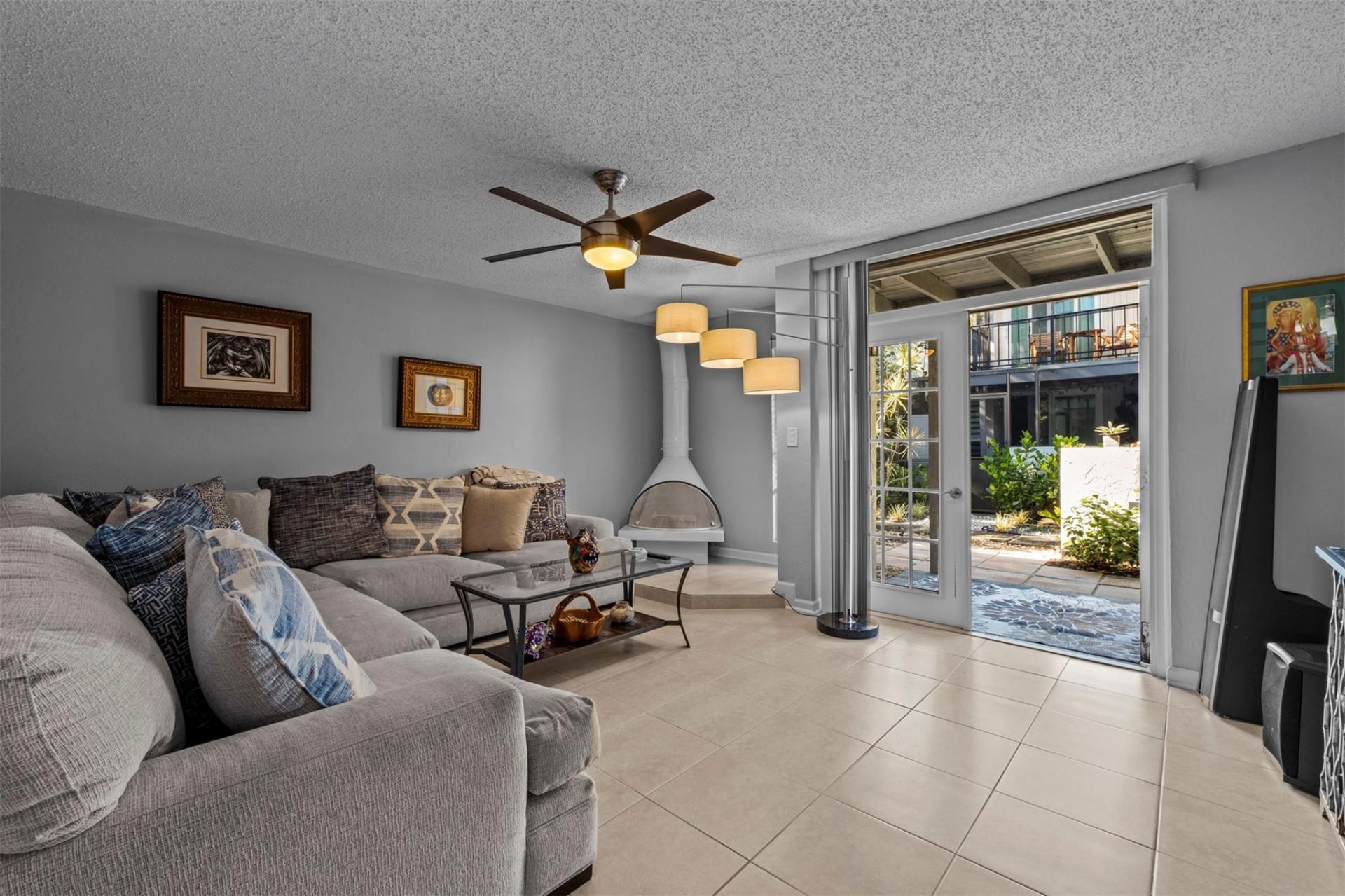 653 Cypress Lane, Unit 21B, Fort Lauderdale, FL 33305 Photo