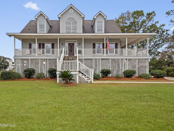 143 Ridgewood Drive, Pass Christian, MS 39571