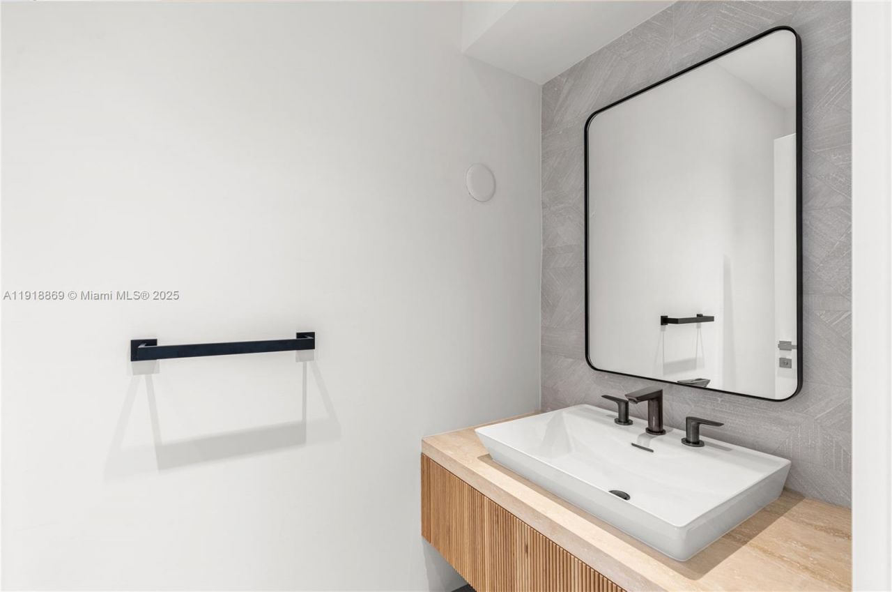 45 NE 104th St, Miami Shores, FL 33138 Photo