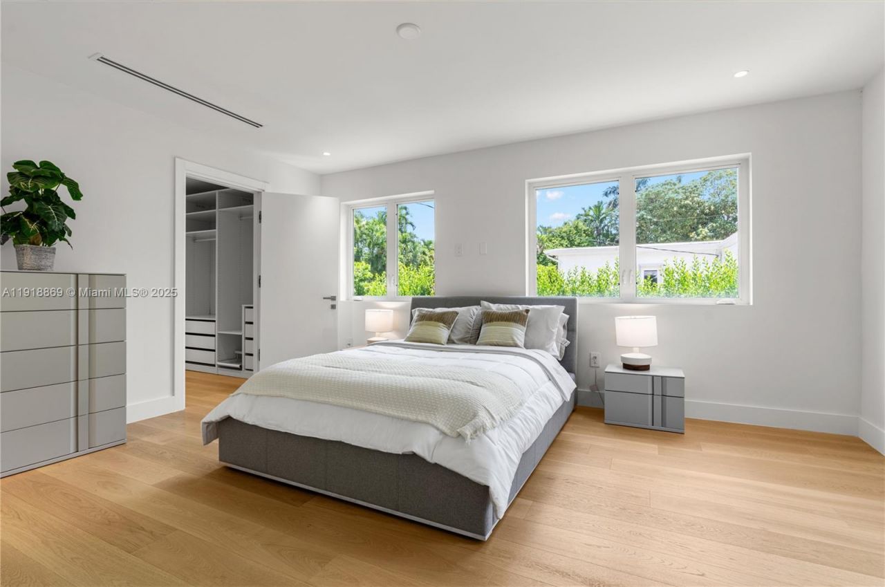 45 NE 104th St, Miami Shores, FL 33138 Photo