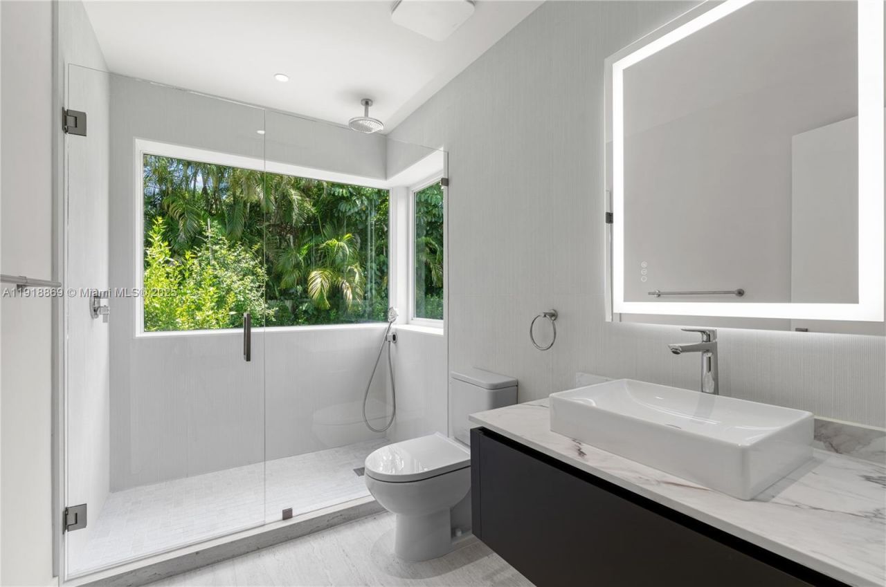 45 NE 104th St, Miami Shores, FL 33138 Photo