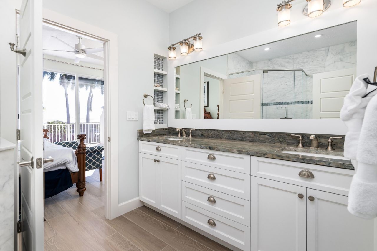 117 Coco Plum Drive, Unit D2, Marathon, FL 33050 Photo