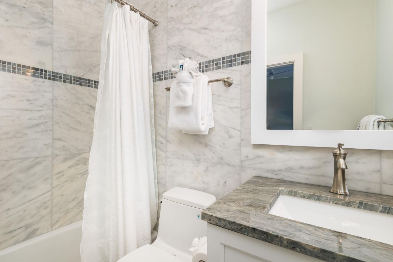 117 Coco Plum Drive, Unit D2, Marathon, FL 33050 Photo