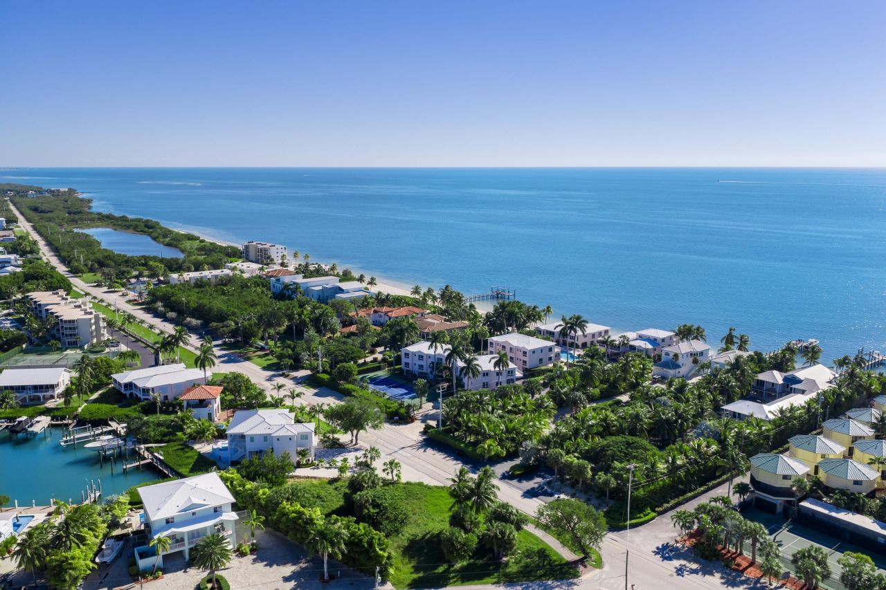 117 Coco Plum Drive, Unit D2, Marathon, FL 33050 Photo