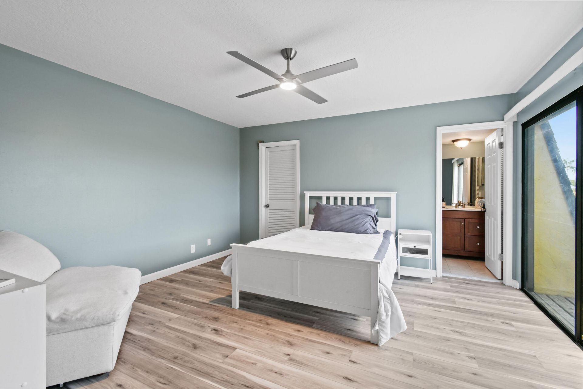 110 N Delaware Boulevard, Unit 9b, Jupiter, FL 33458 Photo