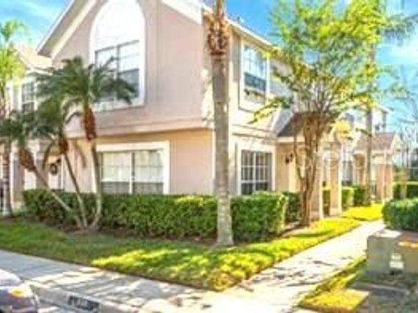 637 KENSINGTON LAKE CIRCLE, BRANDON, FL 33511