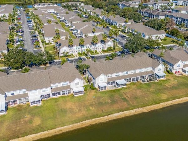 637 KENSINGTON LAKE CIRCLE, BRANDON, FL 33511