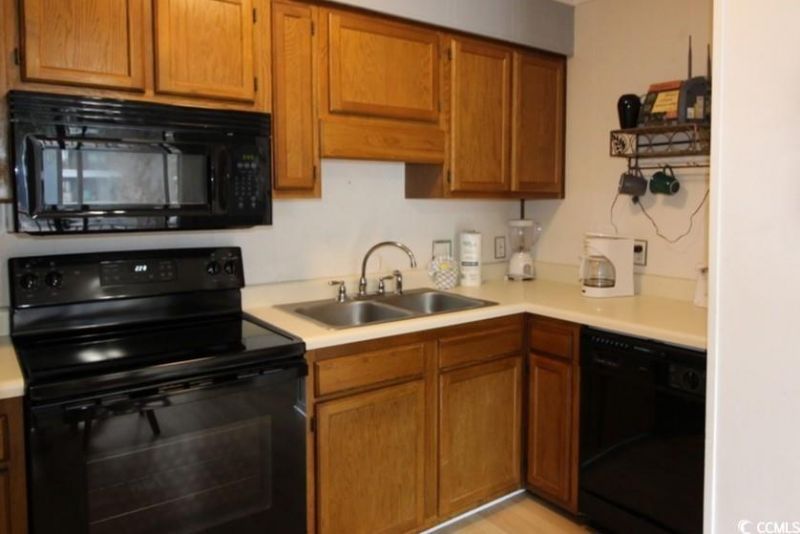 5905 S Kings Hwy. Photo 11