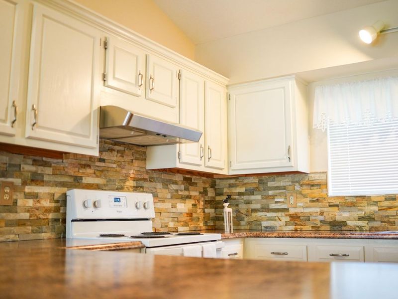 1831 Pinehurst Drive, Unit 37, Springfield, OH 45502 Photo 6