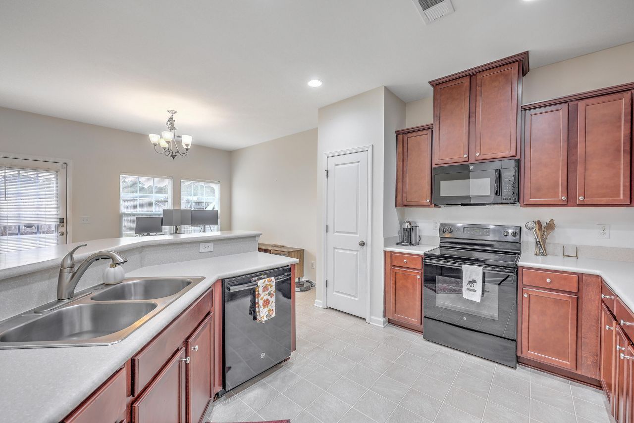 232 Swamp Creek Lane Photo 12