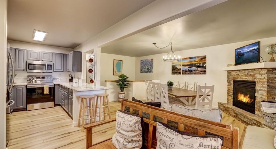 758 Milky Way Court, Unit B, Stateline, NV 89449 Photo