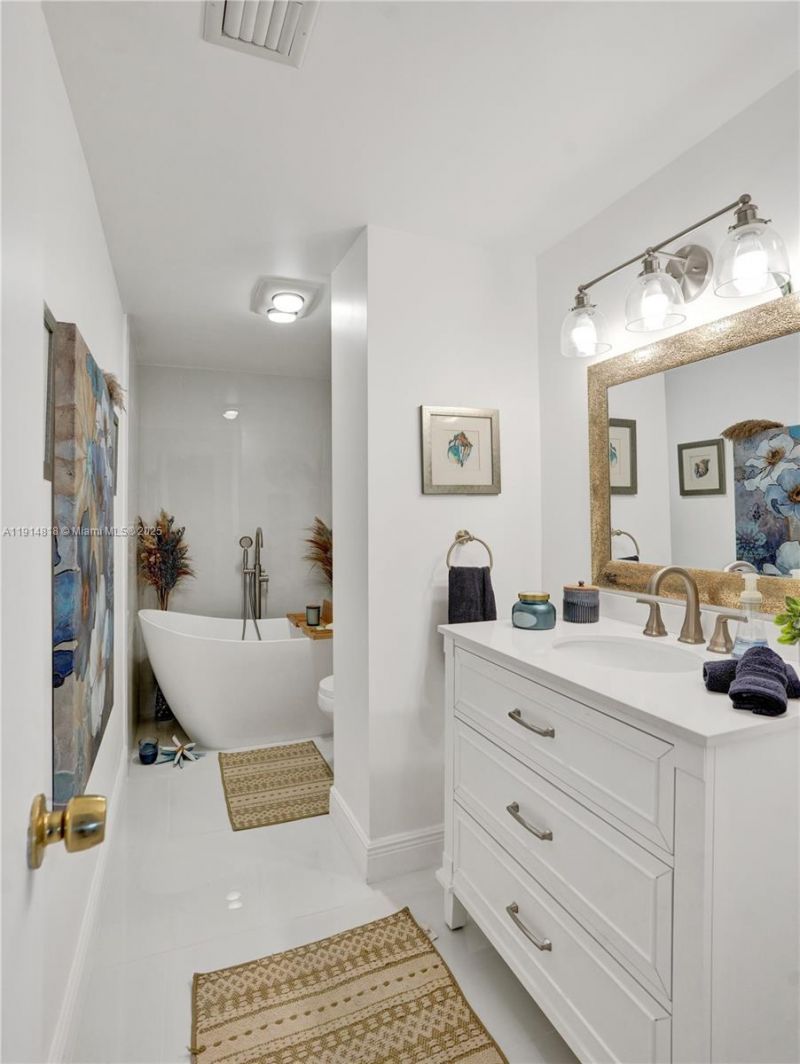 3800 Hillcrest Dr, Unit 1204, Hollywood, FL 33021 Photo