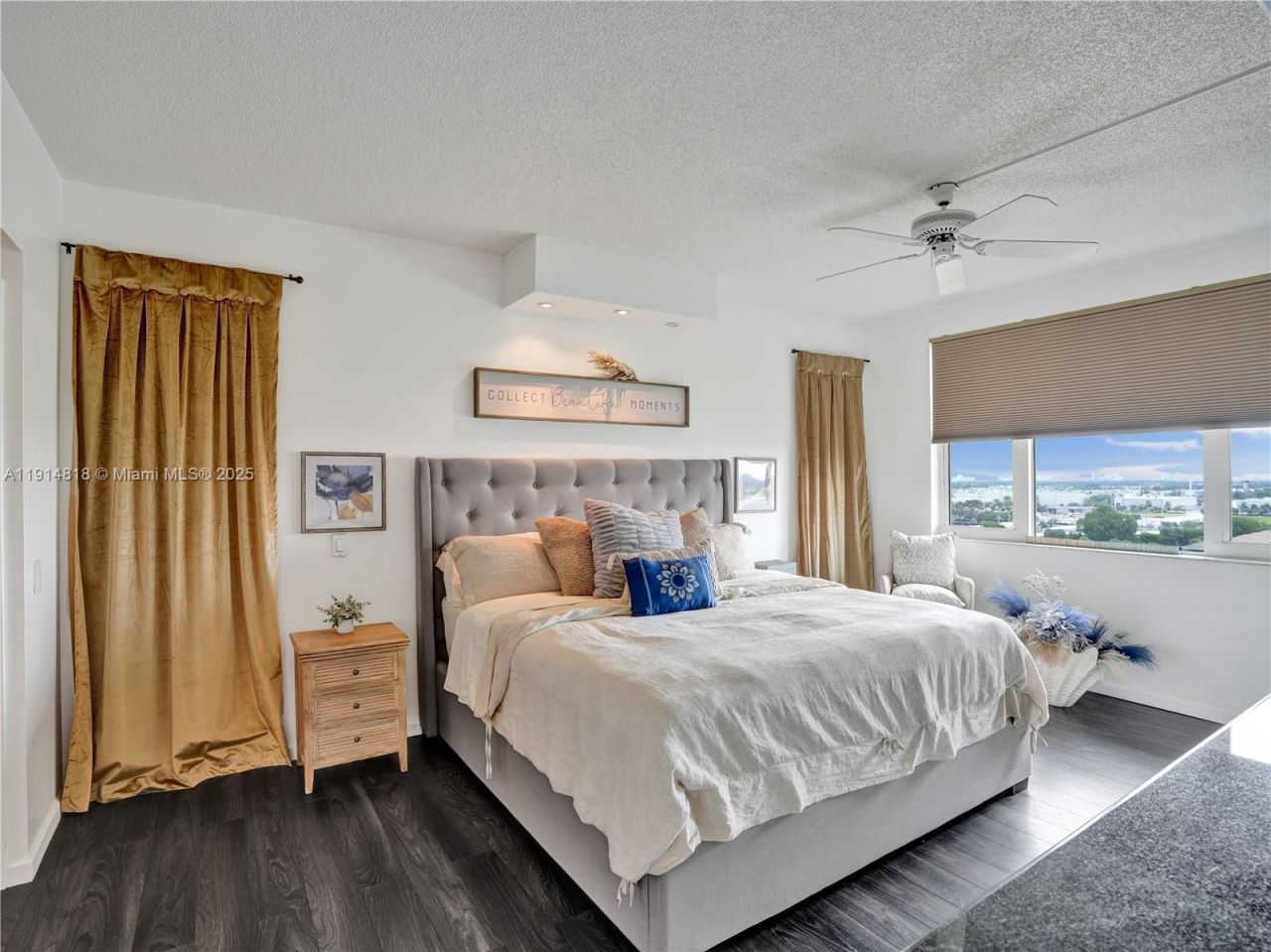 3800 Hillcrest Dr, Unit 1204, Hollywood, FL 33021 Photo