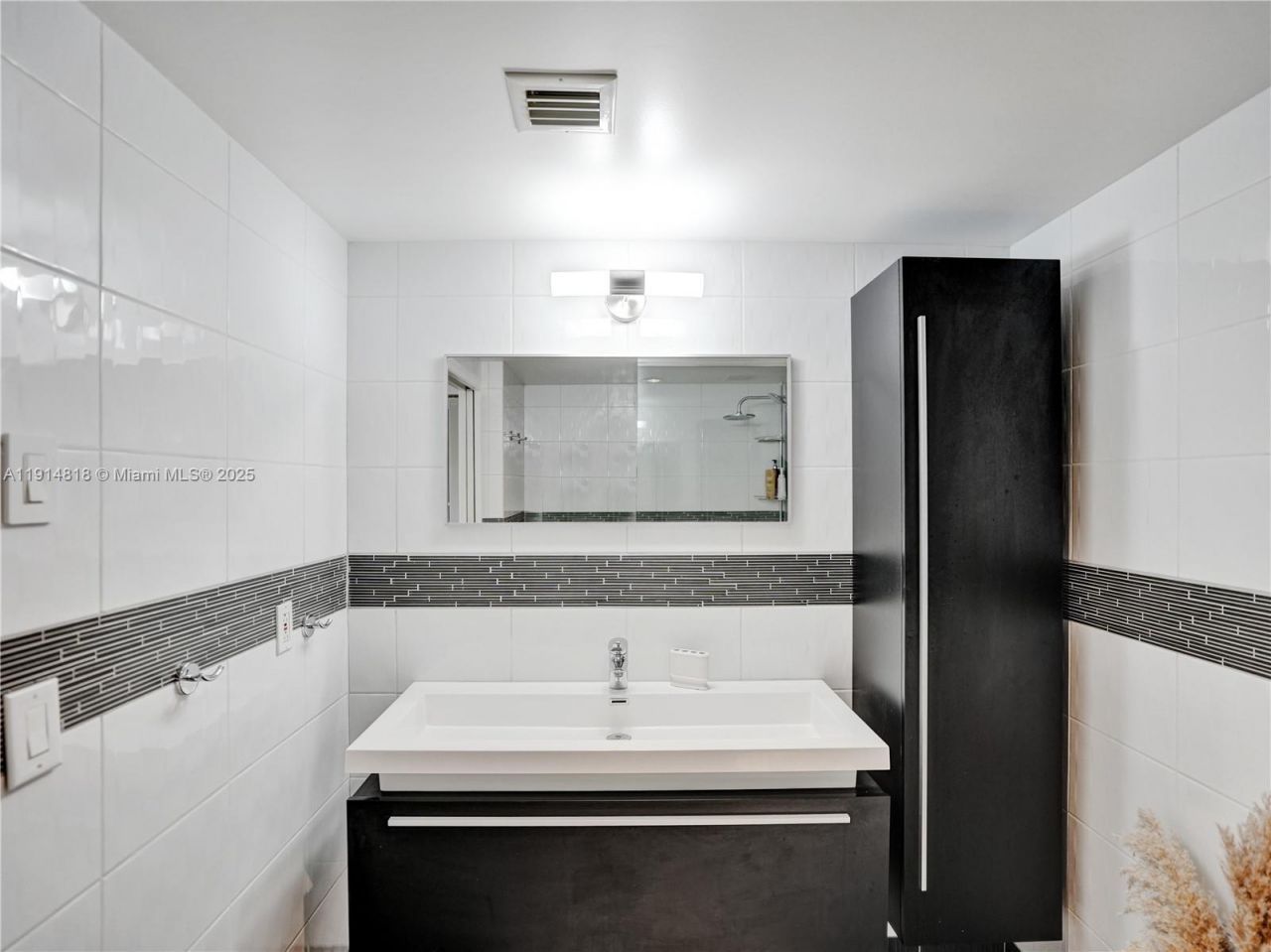 3800 Hillcrest Dr, Unit 1204, Hollywood, FL 33021 Photo