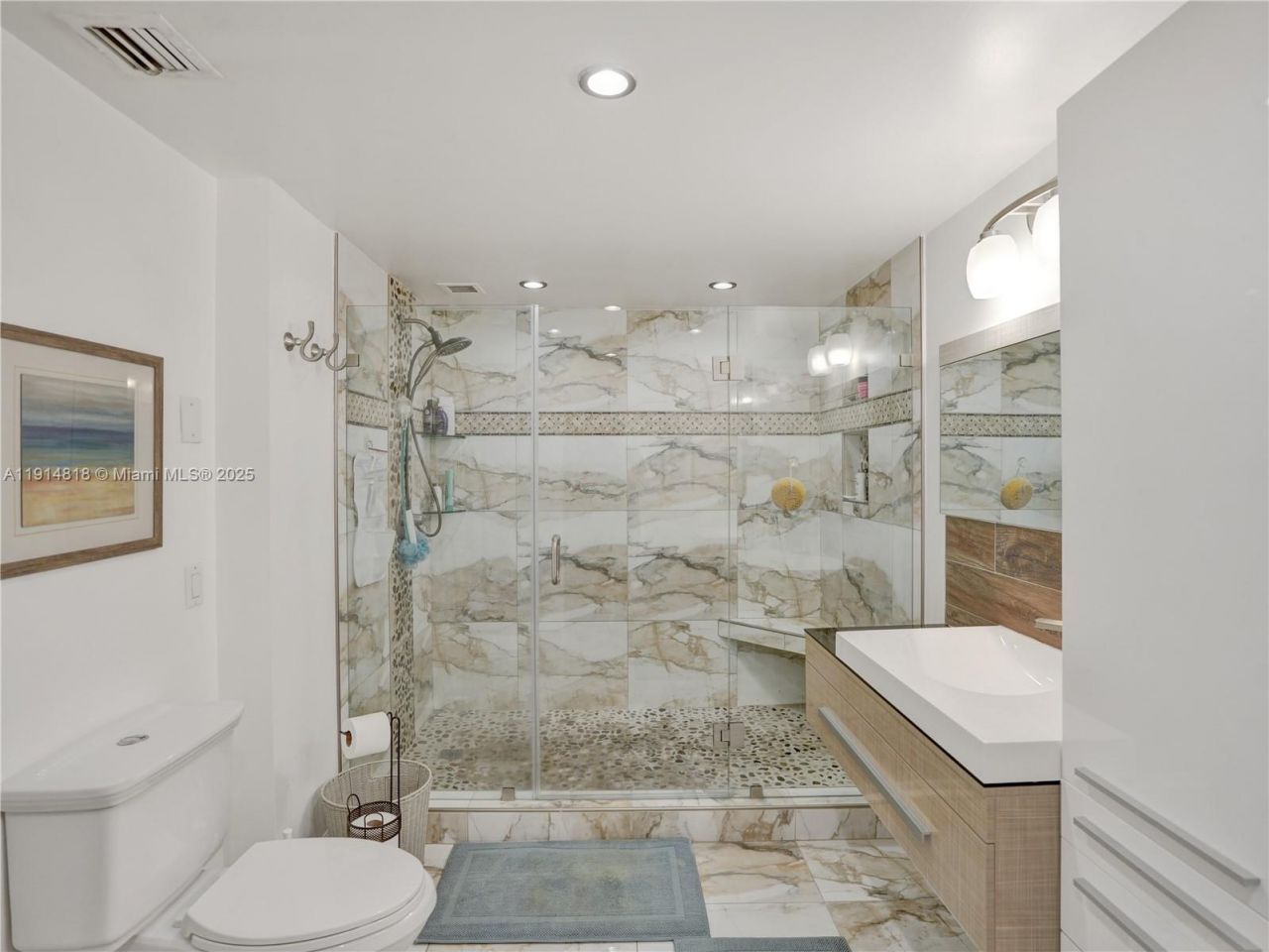 3800 Hillcrest Dr, Unit 1204, Hollywood, FL 33021 Photo