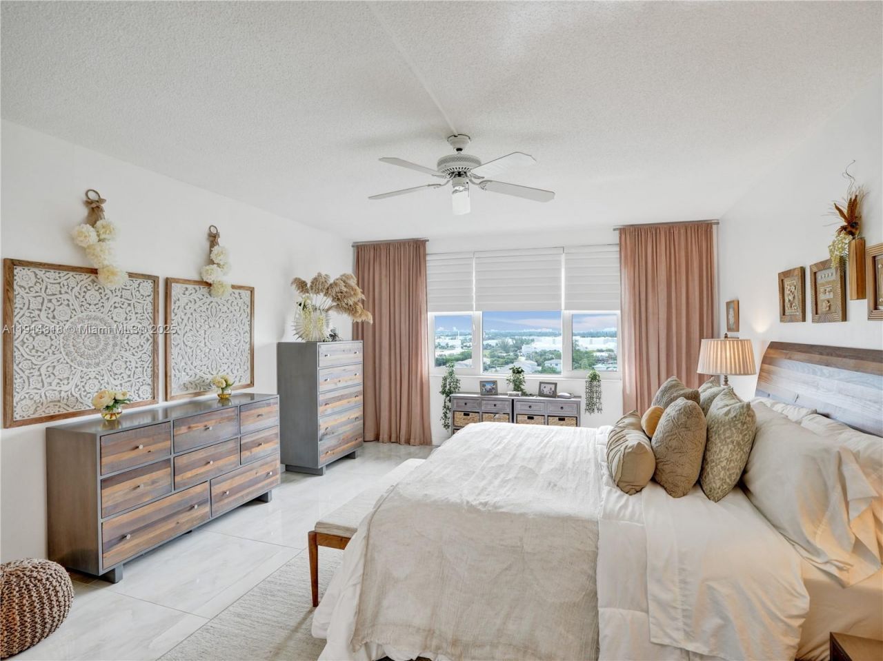 3800 Hillcrest Dr, Unit 1204, Hollywood, FL 33021 Photo