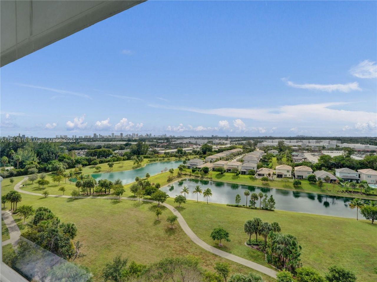 3800 Hillcrest Dr, Unit 1204, Hollywood, FL 33021 Photo