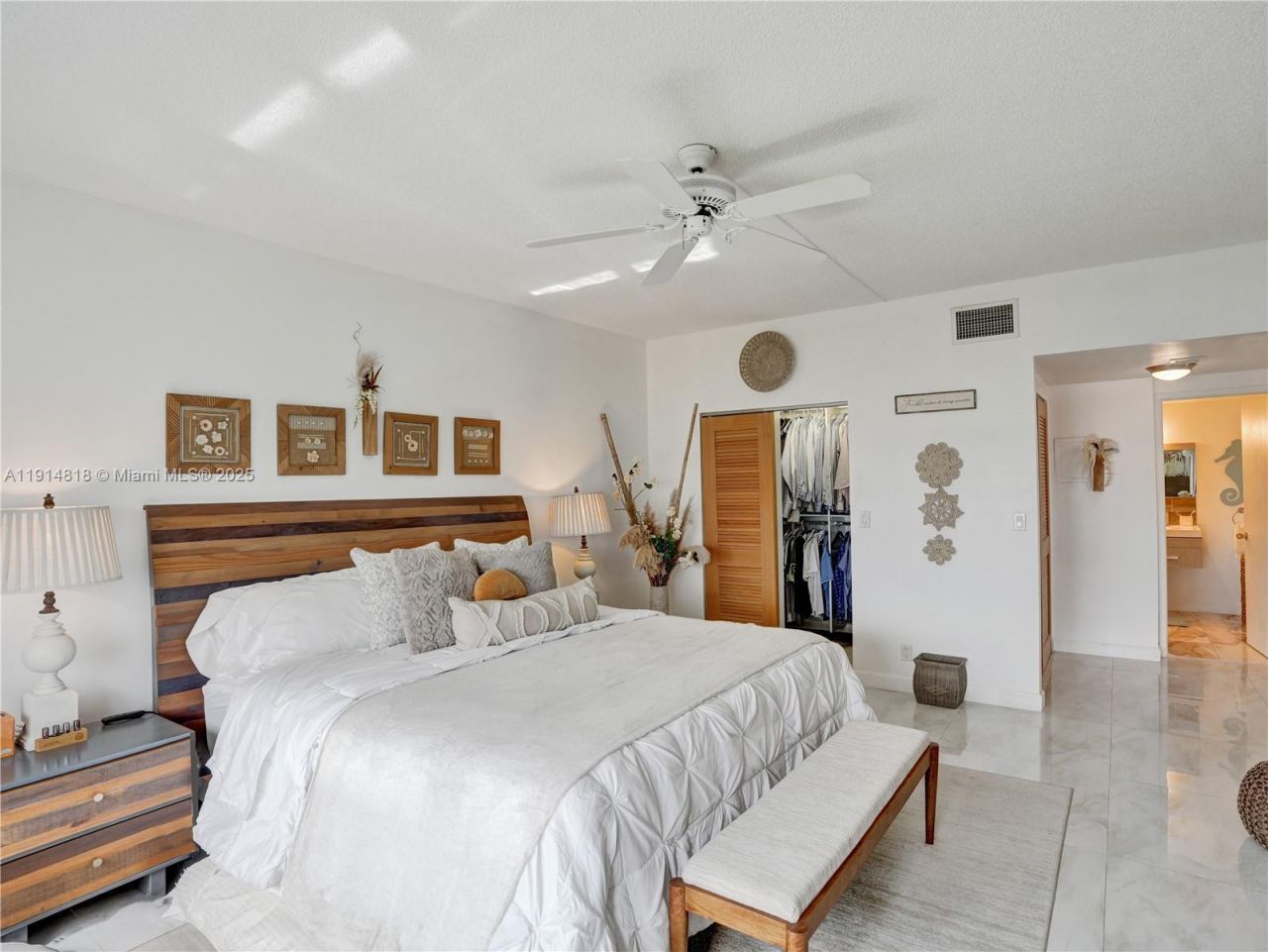 3800 Hillcrest Dr, Unit 1204, Hollywood, FL 33021 Photo