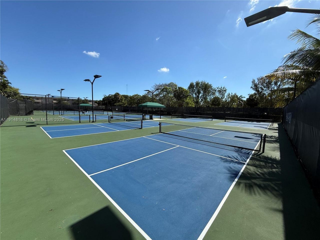 3800 Hillcrest Dr, Unit 1204, Hollywood, FL 33021 Photo