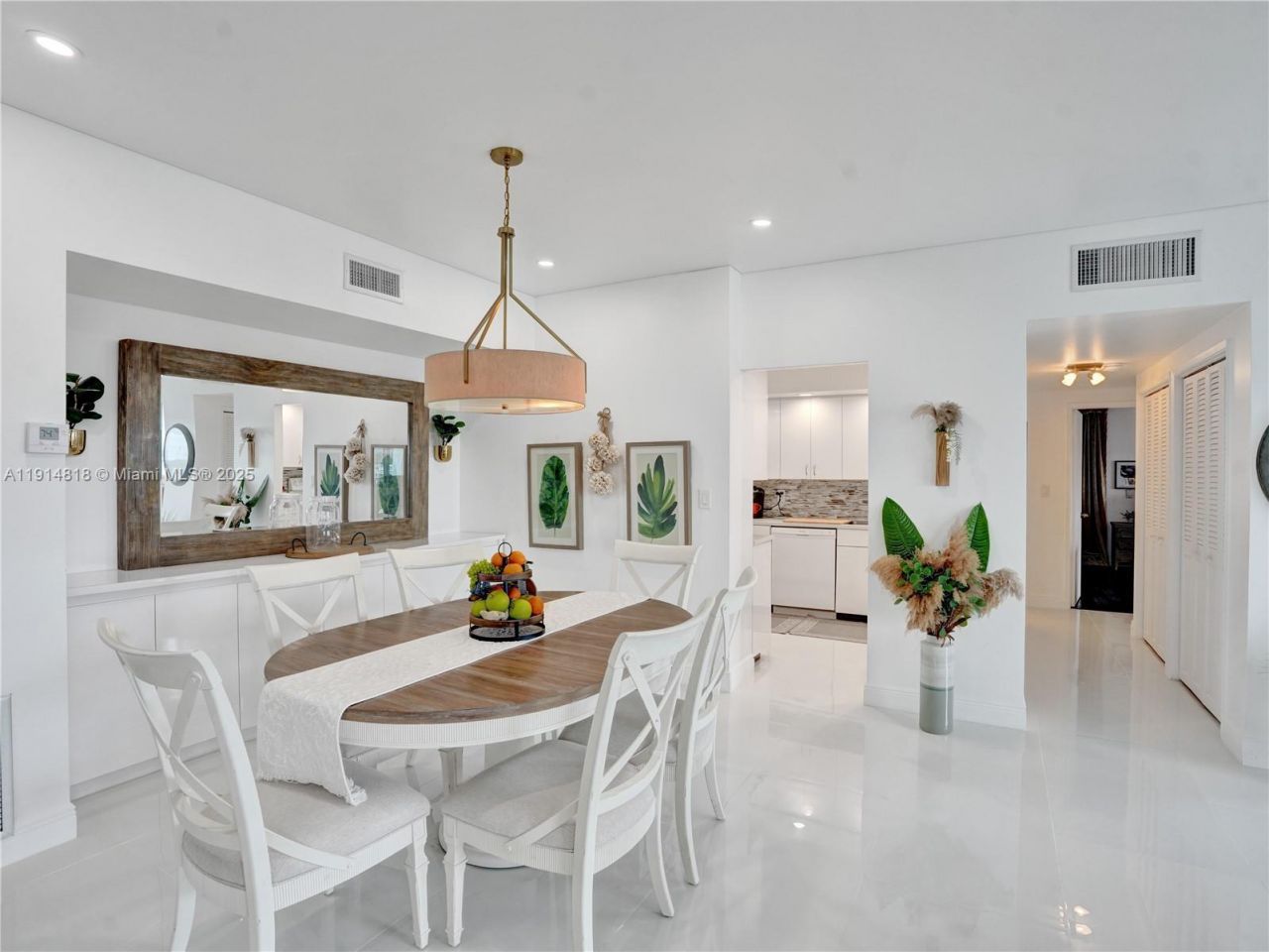 3800 Hillcrest Dr, Unit 1204, Hollywood, FL 33021 Photo