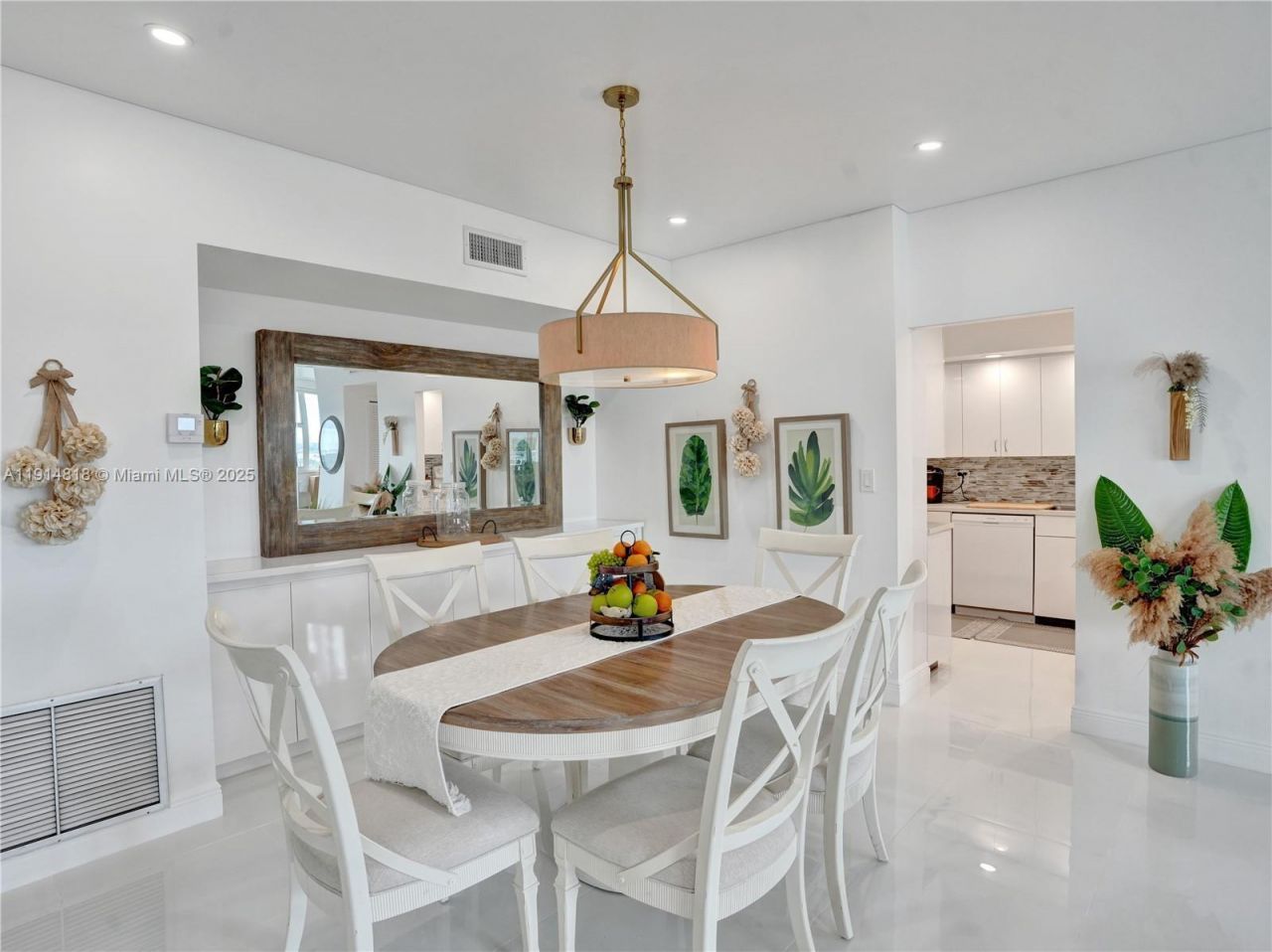 3800 Hillcrest Dr, Unit 1204, Hollywood, FL 33021 Photo