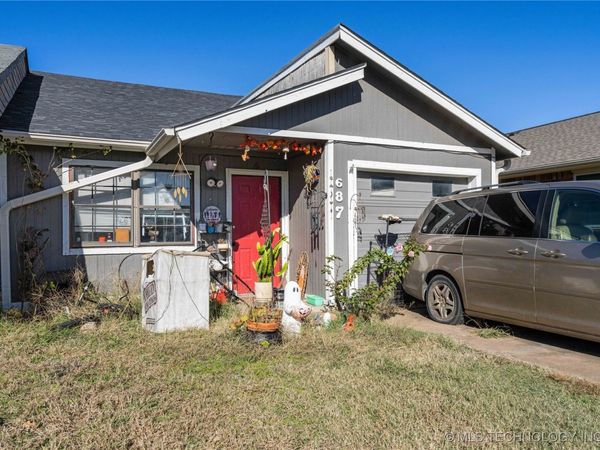 687 E 142nd Place, Glenpool, OK 74033