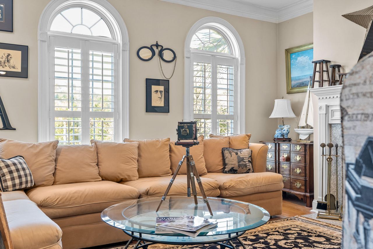 2433 Racquet Club Drive Photo 19