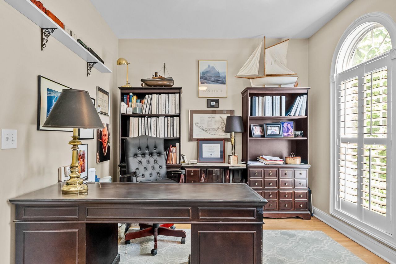 2433 Racquet Club Drive Photo 28