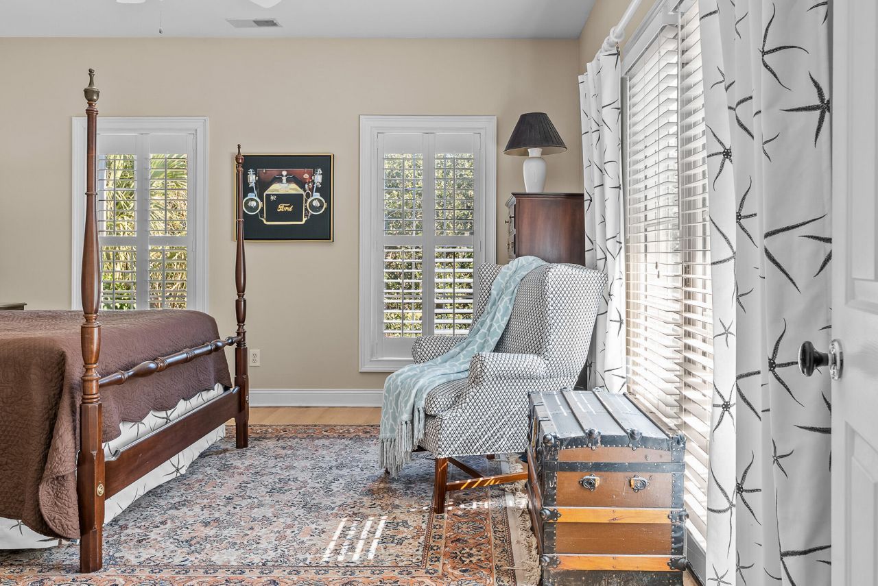 2433 Racquet Club Drive Photo 33