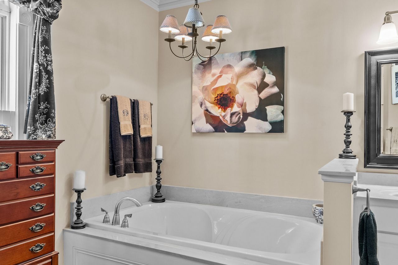 2433 Racquet Club Drive Photo 45