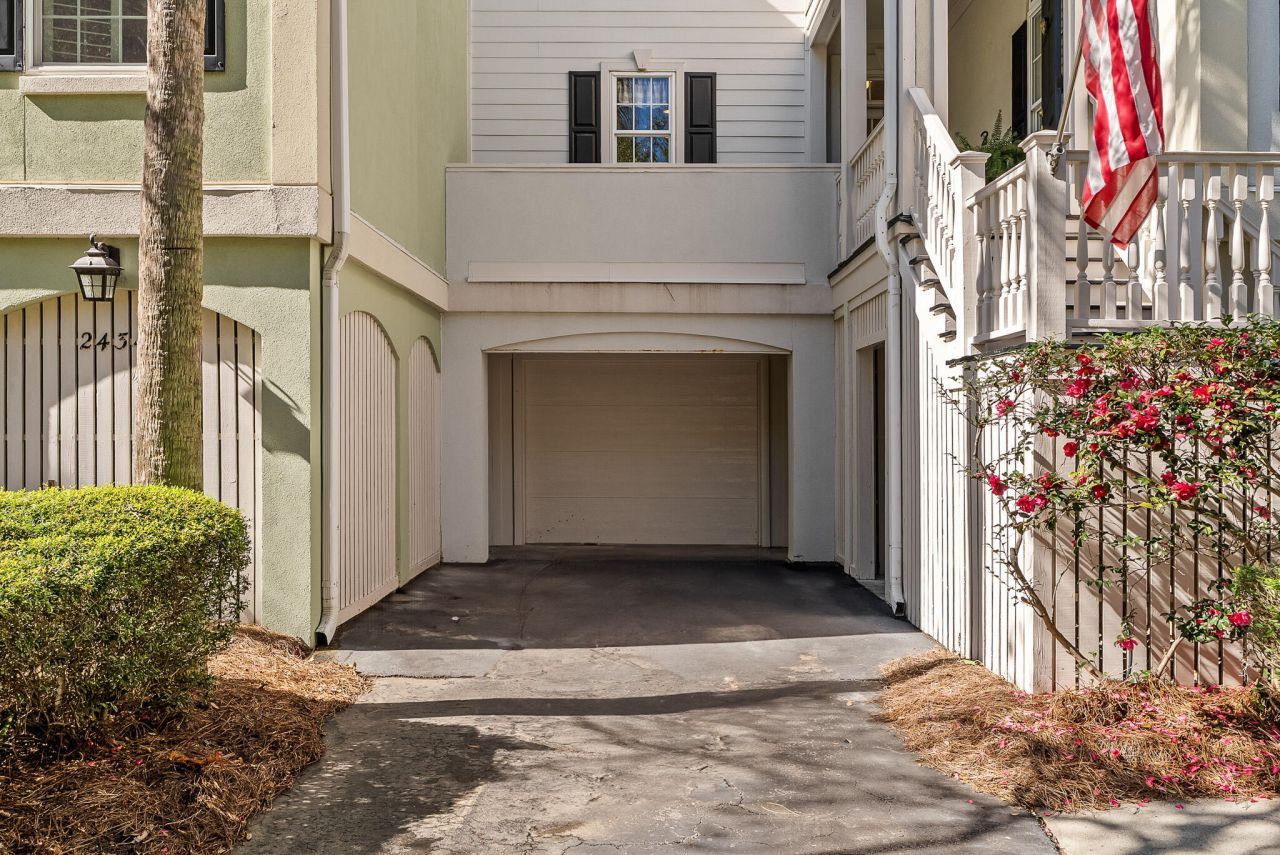 2433 Racquet Club Drive Photo 49