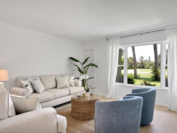 4142 Silver Palm Drive, Unit 11, Vero Beach, FL 32963
