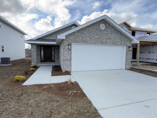 3335 Bliss Ln, Unit 10E, Cantonment, FL 32533